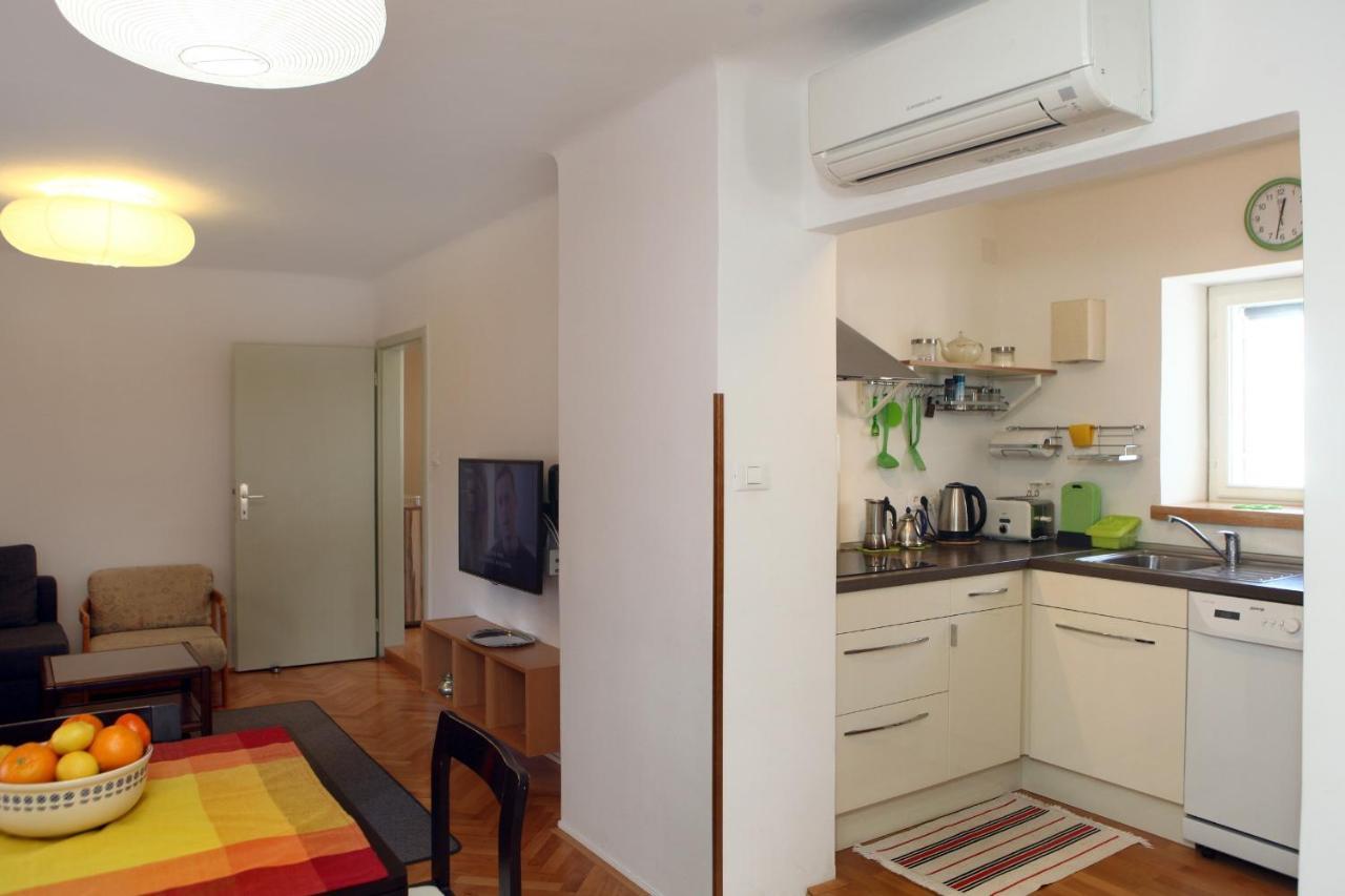 Spacious Piran Central Apartment For 5 Pax Bg Экстерьер фото